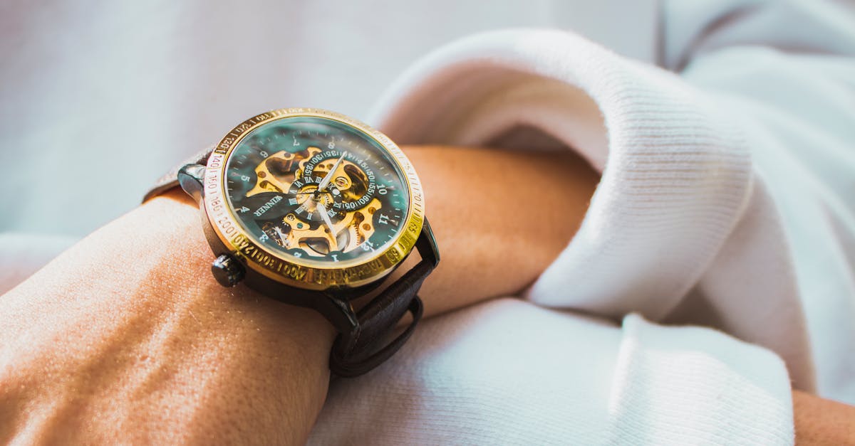 色とりどりの高級時計