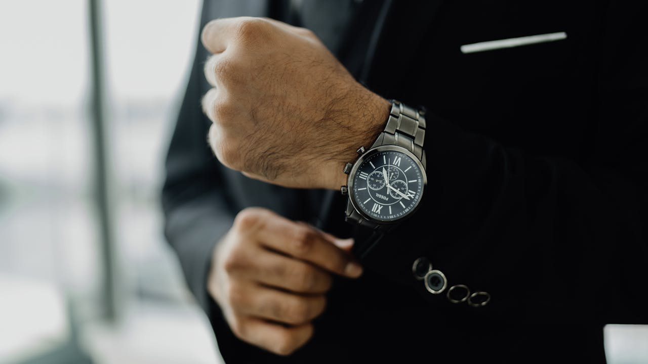 ビジネスシーンの高級時計